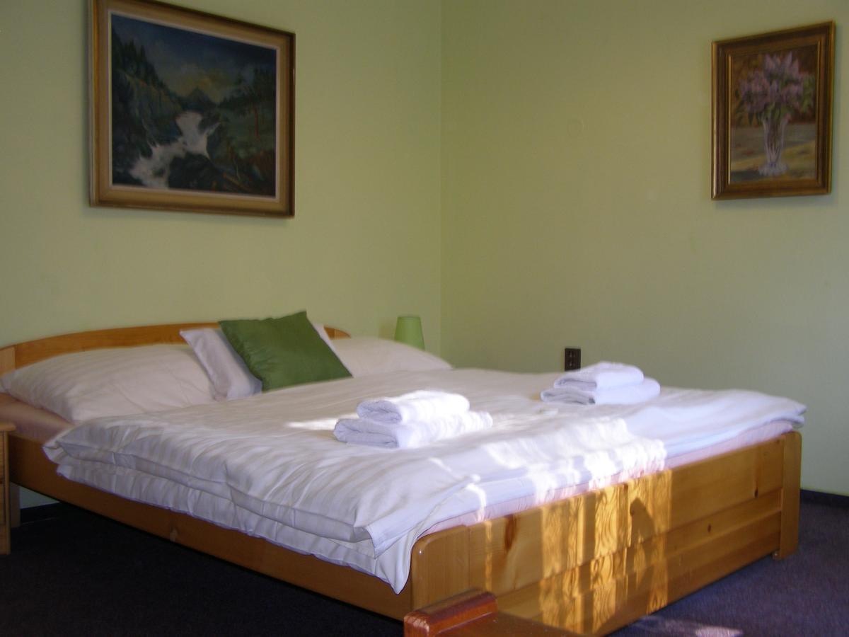 Hotel Garni Belveder Hrensko Exterior photo