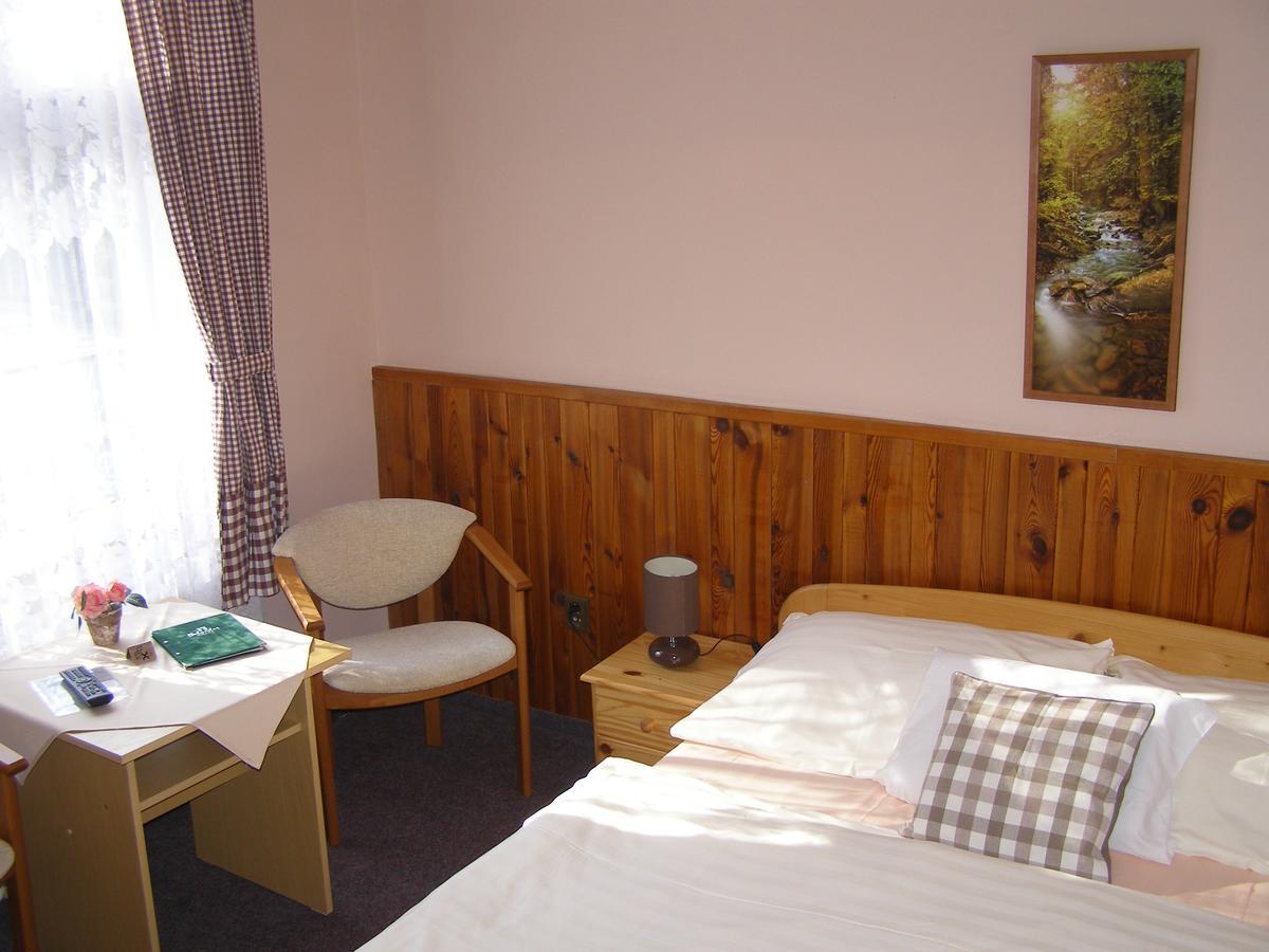 Hotel Garni Belveder Hrensko Exterior photo
